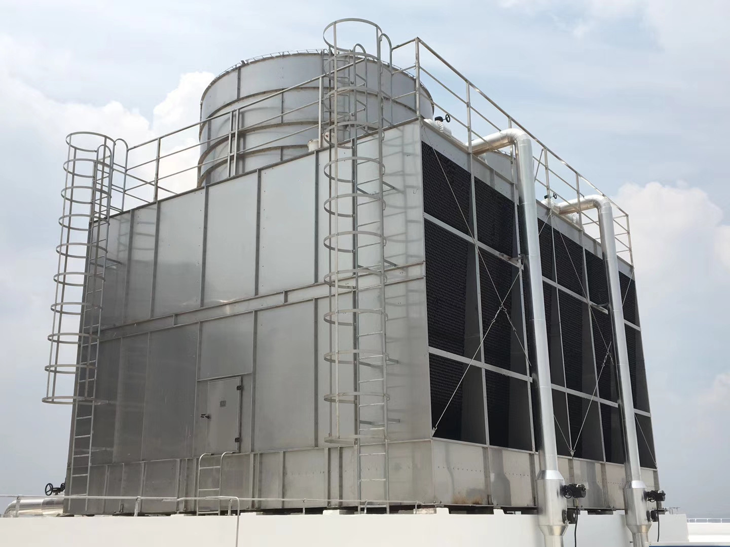 冷卻塔電機異響常見解決方法,冷卻塔電機異響聲音很大